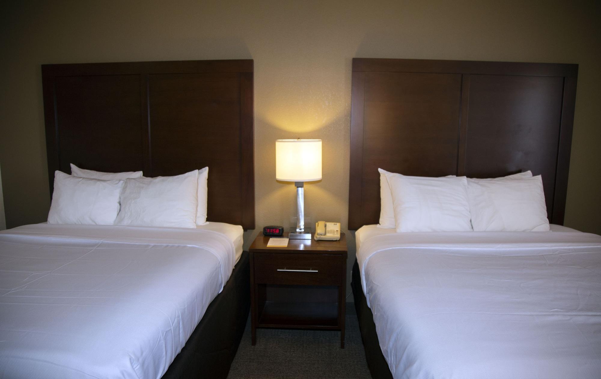 Ardmore Inn & Suites Адмор Екстериор снимка