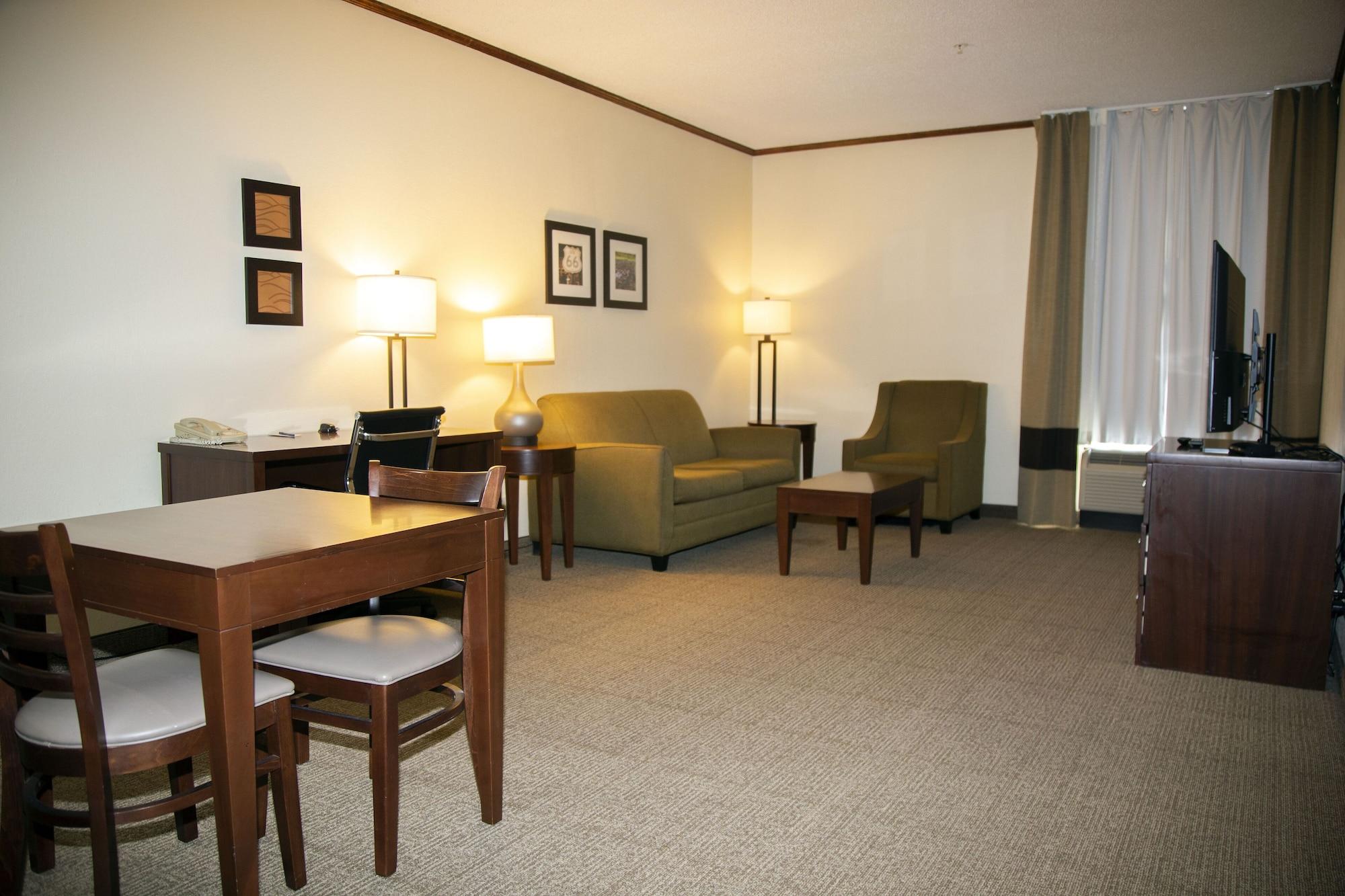 Ardmore Inn & Suites Адмор Екстериор снимка