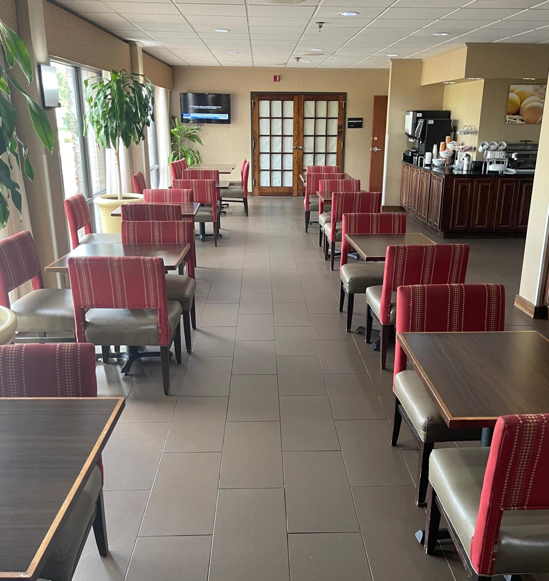 Ardmore Inn & Suites Адмор Екстериор снимка